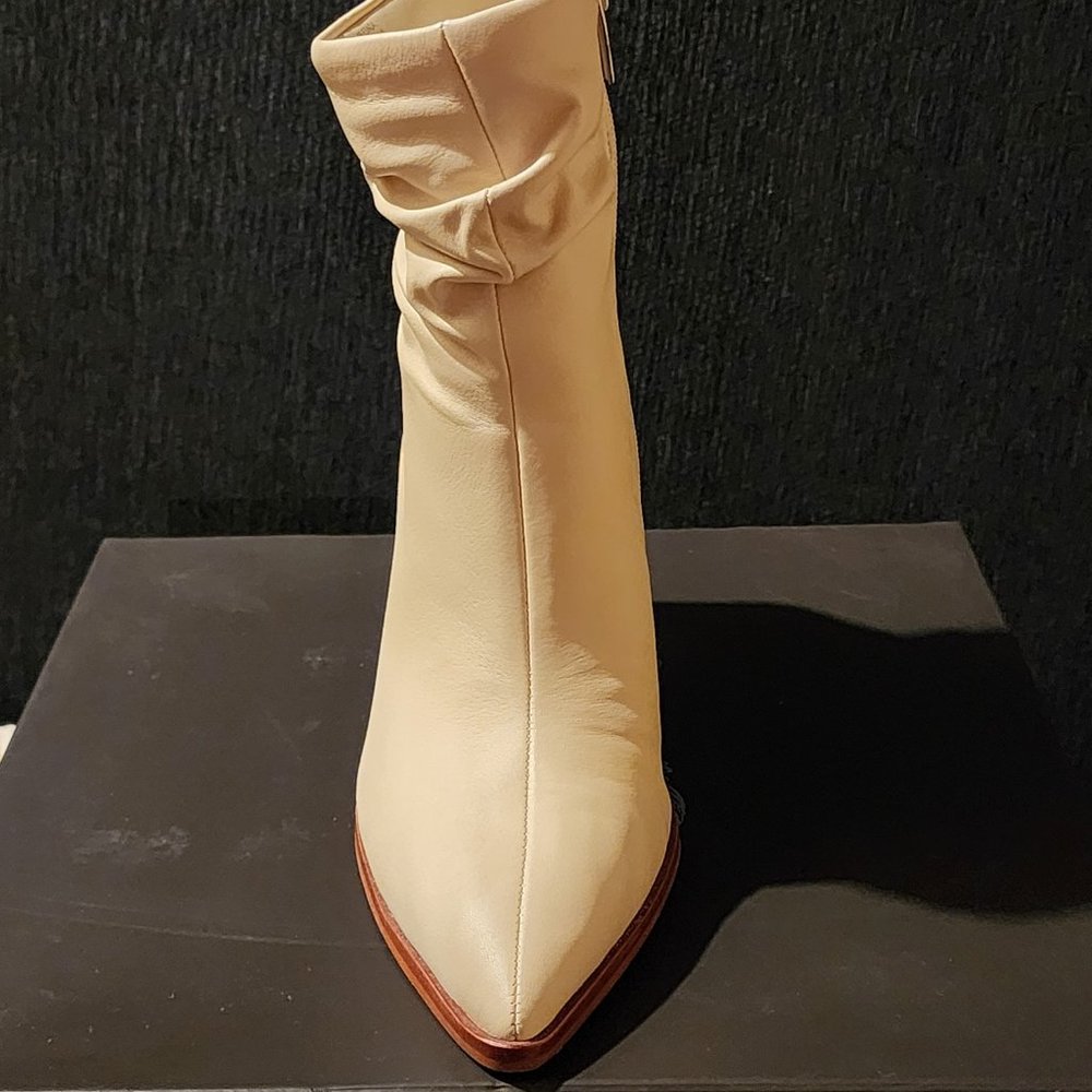 Vince Camuto presindal ankle boots